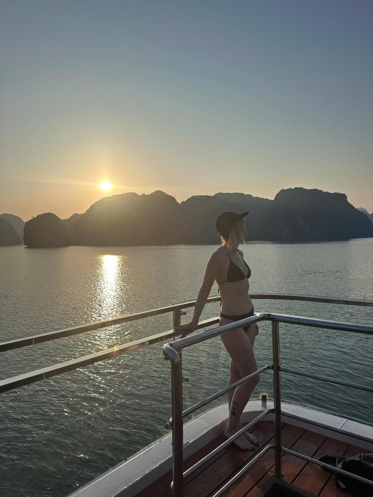 Green Mountain Cat Ba Hotel Dong Khe Sau ภายนอก รูปภาพ